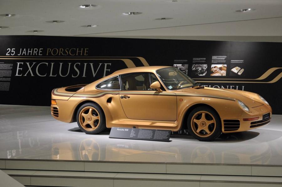  Porsche 959 Gold 1987 года  (фото 12 из 12)